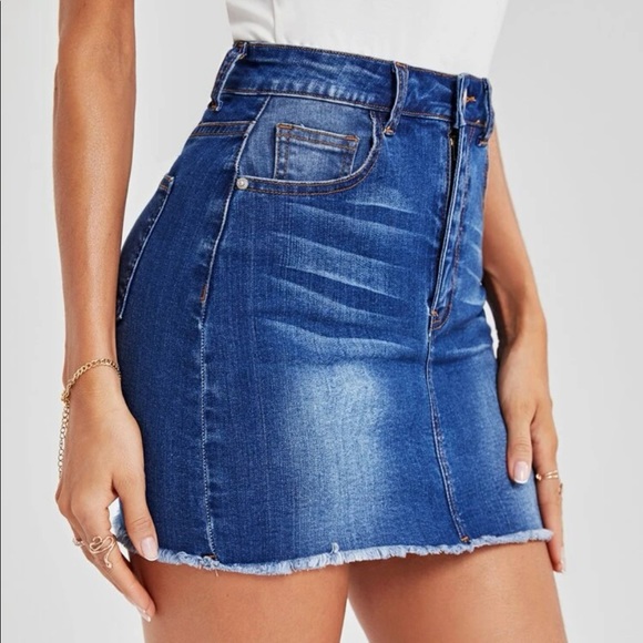 Denim Stretch Mini Skirt - Picture 4 of 6